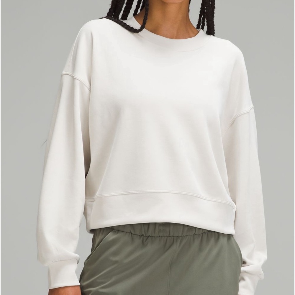 LULULEMON Perfectly Oversized Crop Crew Softstreme White Opal Size 0 EUC